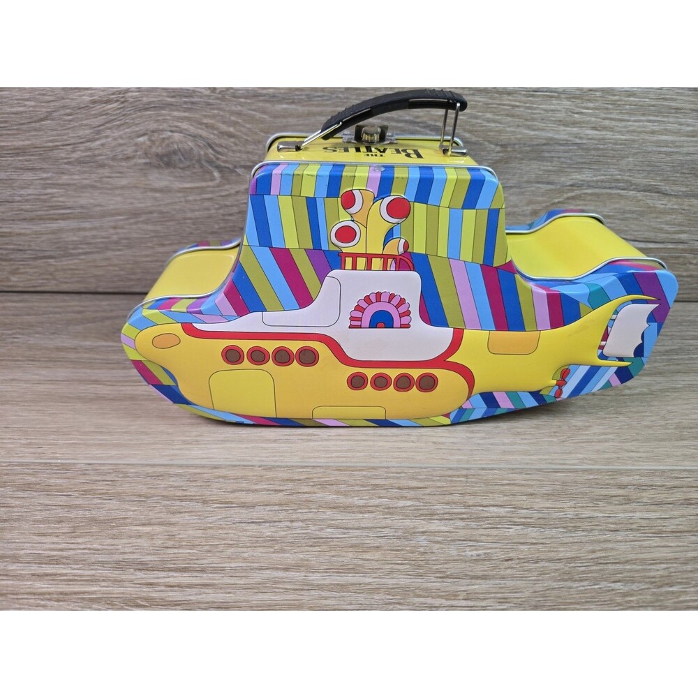 The Beatles Yellow Submarine Embossed Tin Tote Lunchbox Vandor 2011